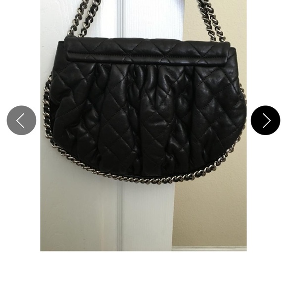 100% Authentic Chanel Chain Around Bag - Picture 4 of 13